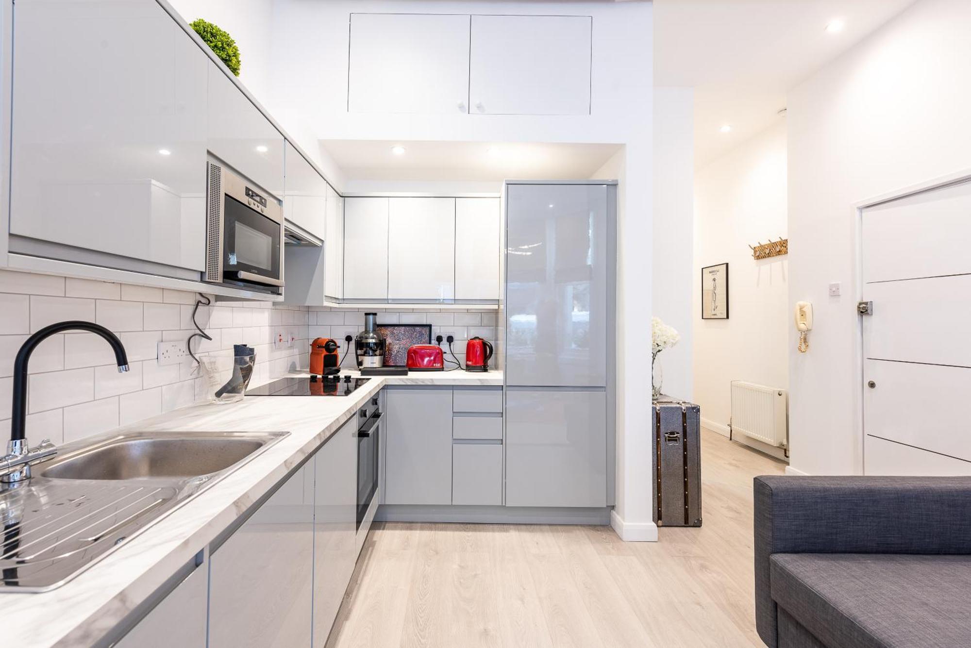 Casa Italia Near Kings Road In Chelsea With Wifi & Washing Machine Apartment London Bagian luar foto