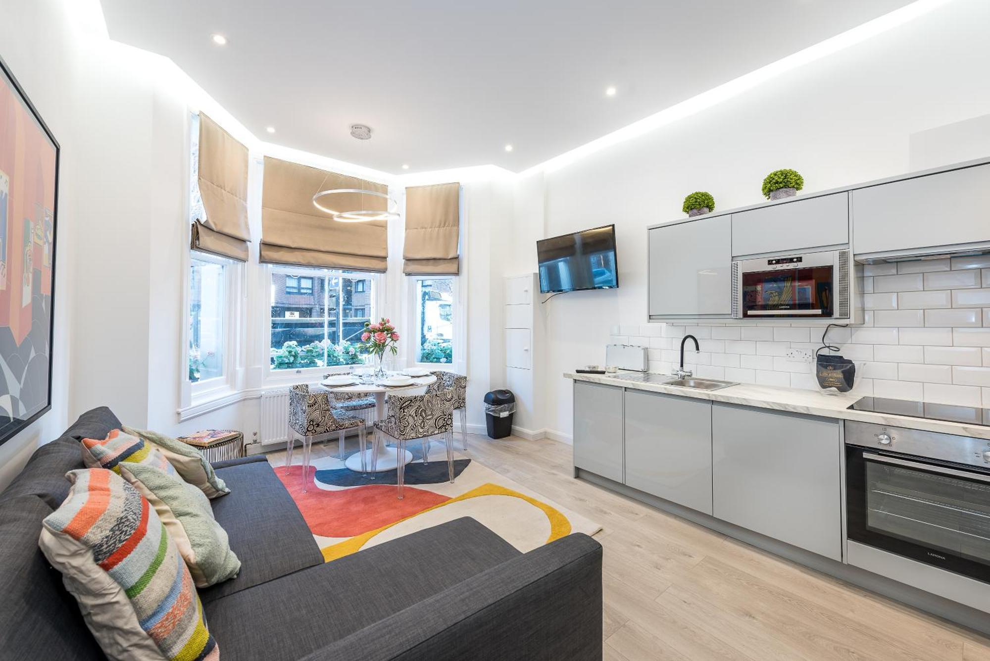 Casa Italia Near Kings Road In Chelsea With Wifi & Washing Machine Apartment London Bagian luar foto
